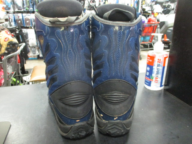 Load image into Gallery viewer, Used Women&#39;s Ride Snowboard Boots Size 8
