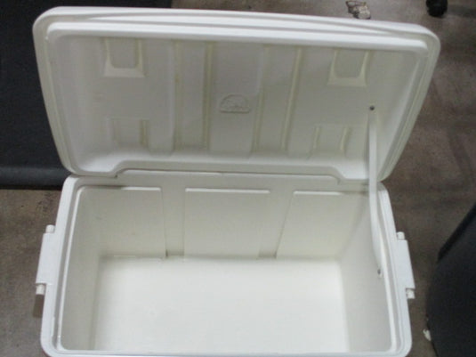 Used Island Breeze 48 Qt Igloo Cooler