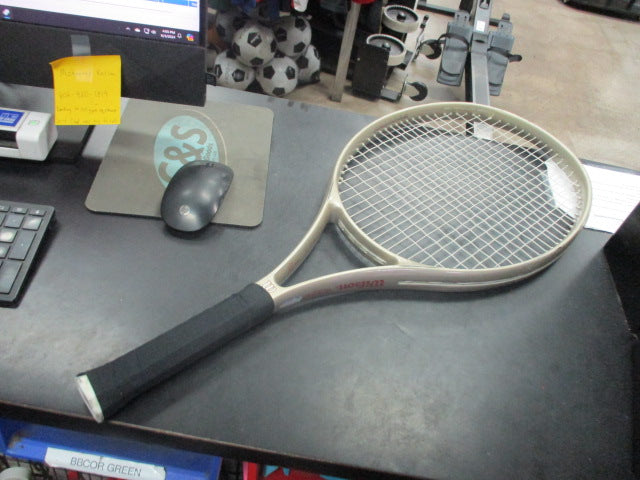 Load image into Gallery viewer, Used Wilson Profile 2.7si 27&quot; Tennis Racquet
