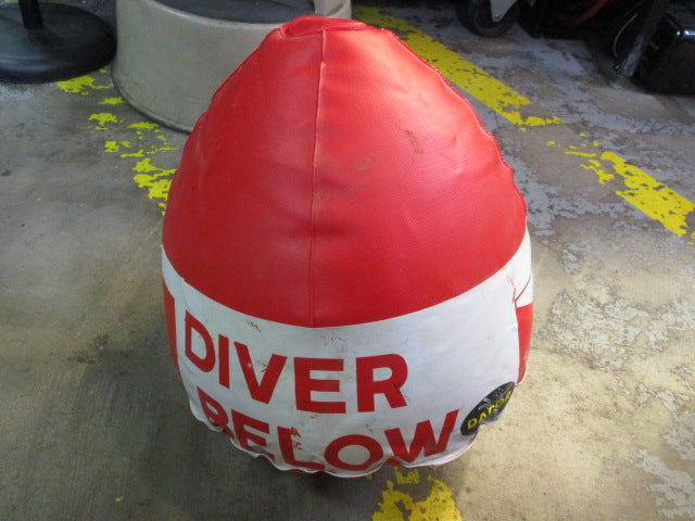 Load image into Gallery viewer, Used Dacor Diver Below Flotation Marker -Comes with flag but post is broken
