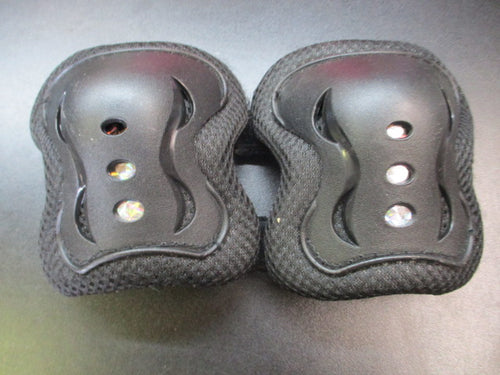 Used Youth Skate Knee Pads