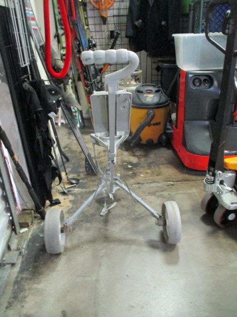 Used Master Folding Golf Cart Pull/ Push Caddy