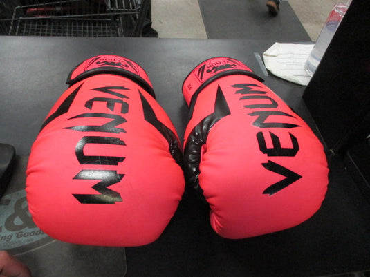 Used Venum 16OZ Boxing Gloves