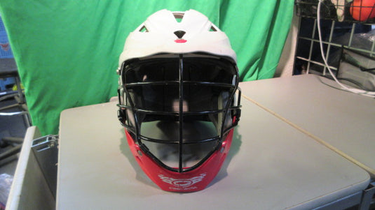 Used Cascade Pro7 Adult (Unknown Size) Lacrosse Helmet