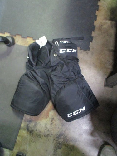 Used CCM LTP Hockey Breezers Youth Size Large