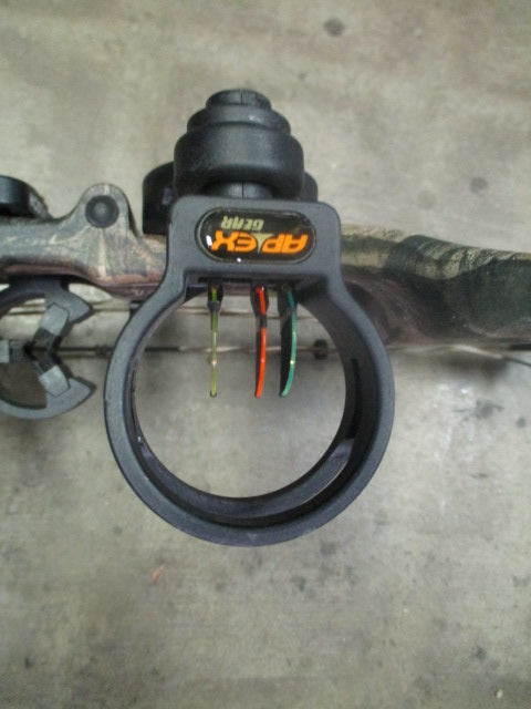 Load image into Gallery viewer, Used Hoyt Ruckus YZ 50 w/ 3 Pint Sight Compound Bow
