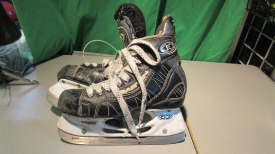 Used Easton Ultra Pro Lite Hockey Skates Size 3.5