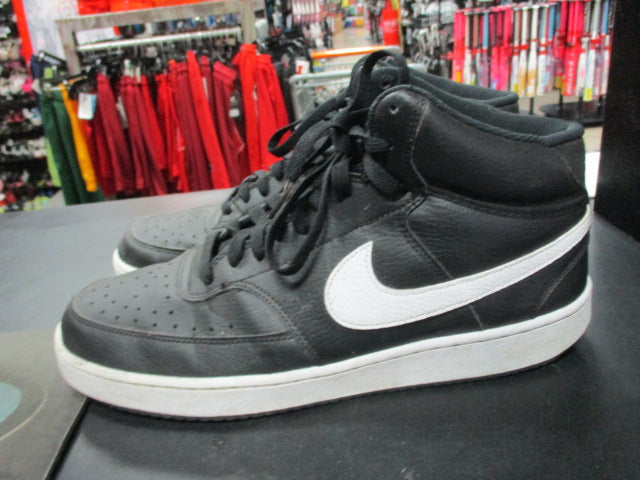 Load image into Gallery viewer, Used Nike Jordan 1 Mids Court Vision Size 11 Basketball Shoes
