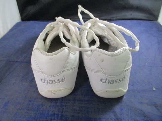 Load image into Gallery viewer, Used Chasse Chear Shoes Youth Size 6
