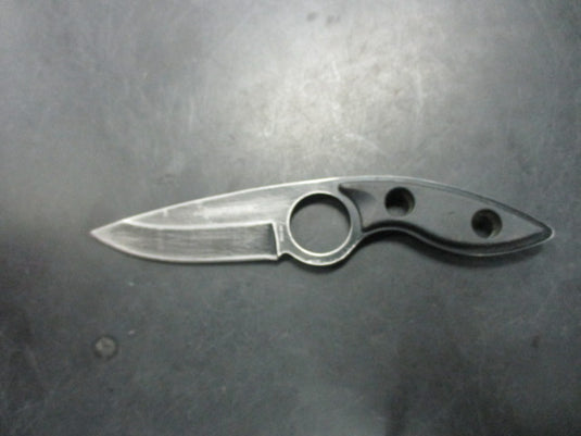 Used Defender 5860-BK Skinner Knife