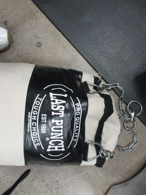 Used Everlast Last Punch 40 LB Heavy Bag