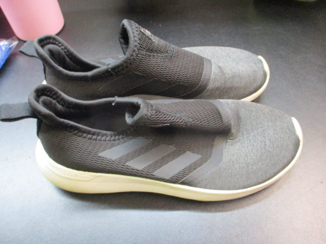 Load image into Gallery viewer, CLEARANCE Used Adidas Slip-On Sneakers Size 7
