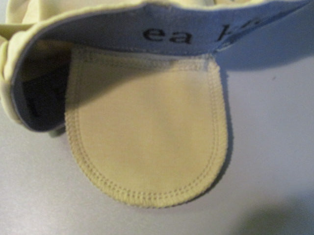 Load image into Gallery viewer, Used EA Kids Riding Pants Tan Size 08 Equestrian Vguc
