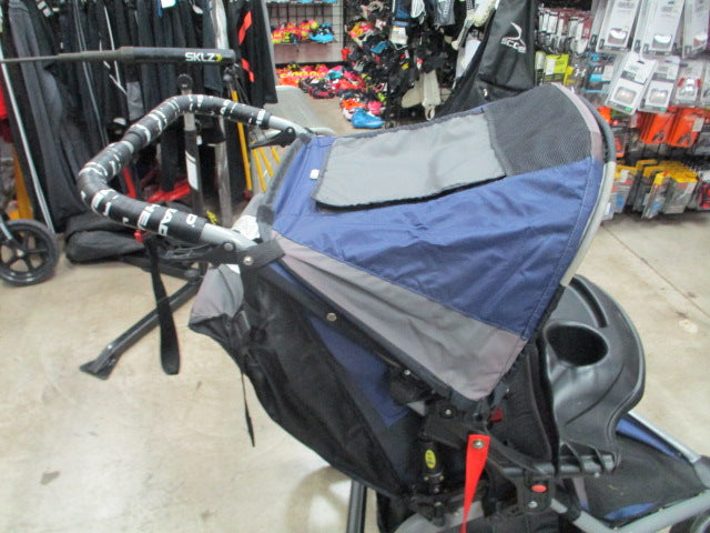 Load image into Gallery viewer, Used Bob Revolution SE Stroller w/ Adapter for Car Seat
