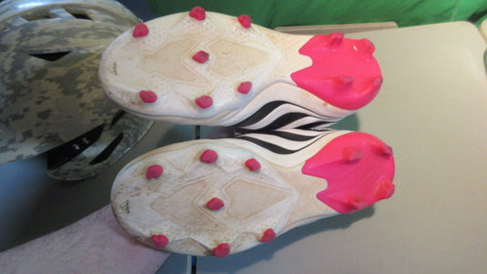 Used Adidas Soccer Cleats Size 8.5