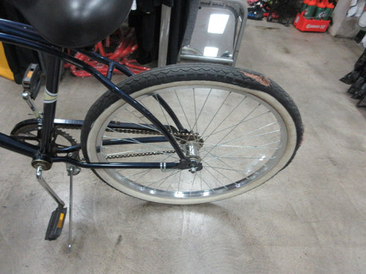 Used Huffy 26" Vintage Series Cruiser Bicycle (Needs Rear Tire)