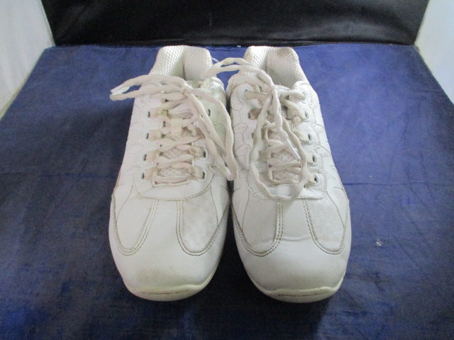 Load image into Gallery viewer, Used Chasse Chear Shoes Youth Size 6
