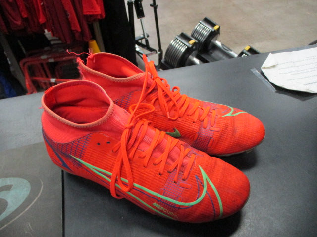 Load image into Gallery viewer, Used Nike Mercurial Soccer Cleats Size 6.5 (Left Heel Cut)
