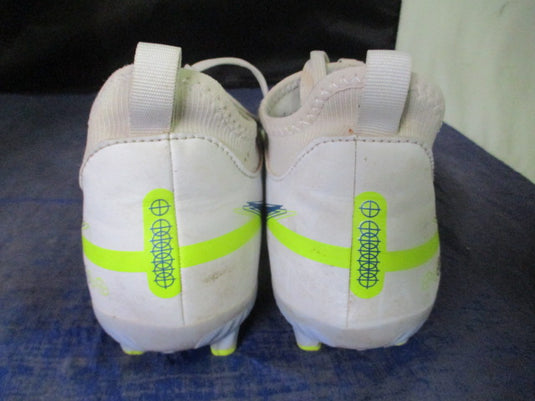 Used Nike Phantom Soccer Cleats Size 4