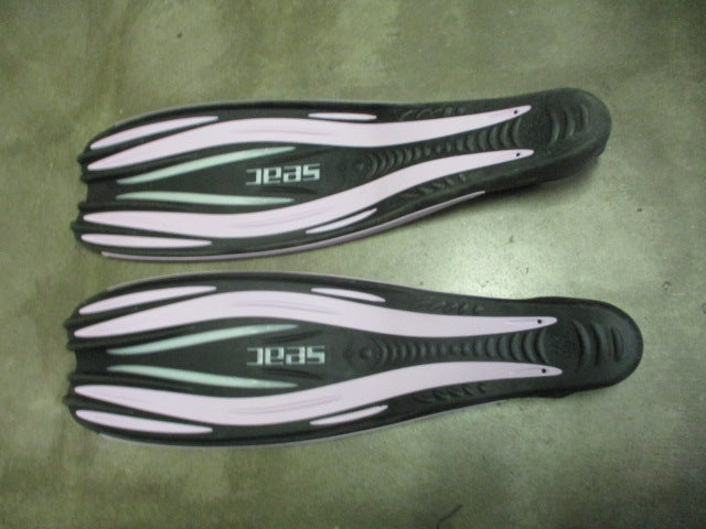 Load image into Gallery viewer, Used Seac 24&quot; Swin Fins Size 6/7
