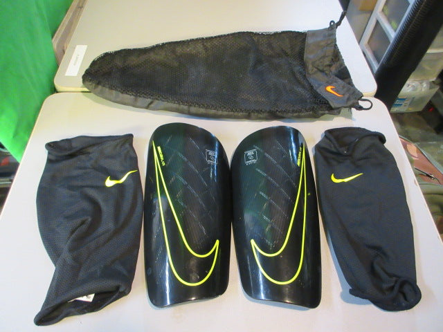 Load image into Gallery viewer, Used Nike Mercurial Lite Shin Guards With Sleeves Size XL 5&#39;11-6&#39;7&quot;
