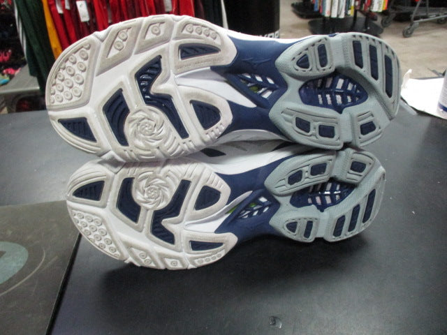 Load image into Gallery viewer, Used Mizuno Wave Lighting Z5 Size 7.5 Volleyball shoes
