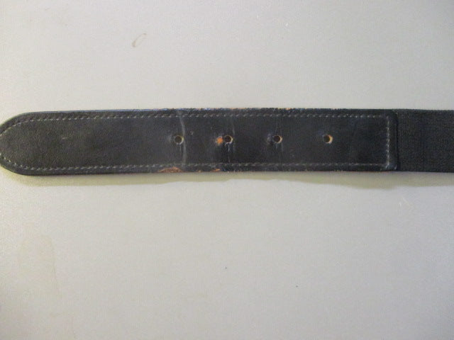 Load image into Gallery viewer, Used Youth Adjustable Baseball Belt
