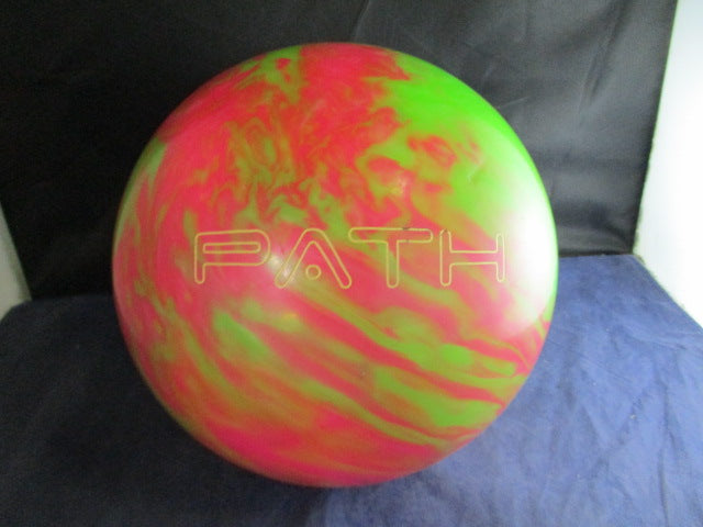 Load image into Gallery viewer, Used Pyramid &quot;leah&quot; Kids 7lb Bowling Ball CHV2254 USBC
