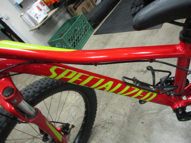 Load image into Gallery viewer, Used Specialized Rip rock 24&#39;&#39; 8-Speed Mountain Bike
