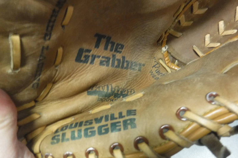 Load image into Gallery viewer, Used Louisville Slugger  The Grabber Youth Baseball Glove
