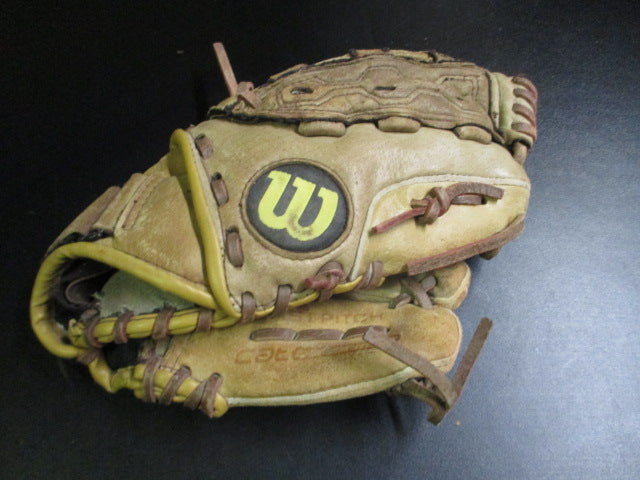 Load image into Gallery viewer, Used Wilson Cat 10&quot; Fastpitch Glove
