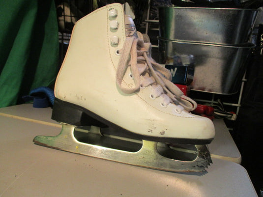 Used Hespeler Youth Figure Skates - Size 1 Youth