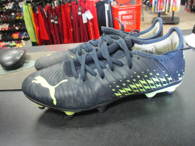 Load image into Gallery viewer, Used Puma Zapatilla Future Size 7 Soccer Cleats
