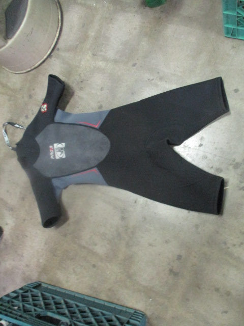 Load image into Gallery viewer, Used Body Glove Pro 3 Shorty Wetsuit Size Junior 10 (Small hole Near Collar)
