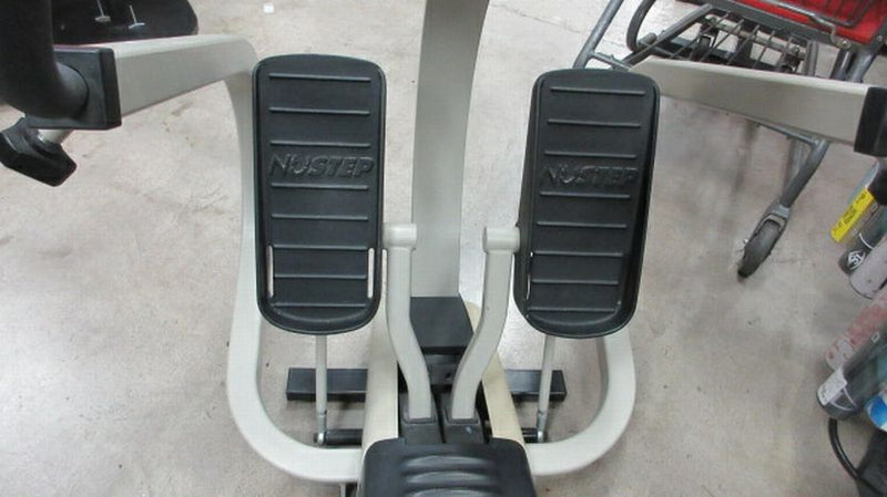 Load image into Gallery viewer, Used NUStep TRS 4000 Seated Elliptical
