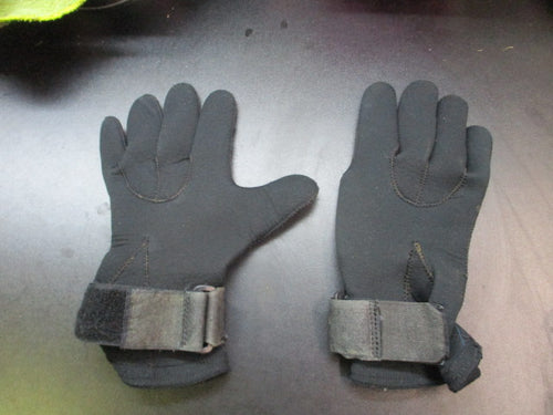 Used Black Neoprene Scuba Dive Gloves Size XS