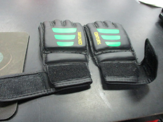 Used Century Brave Size X/XL Martial Arts Gloves