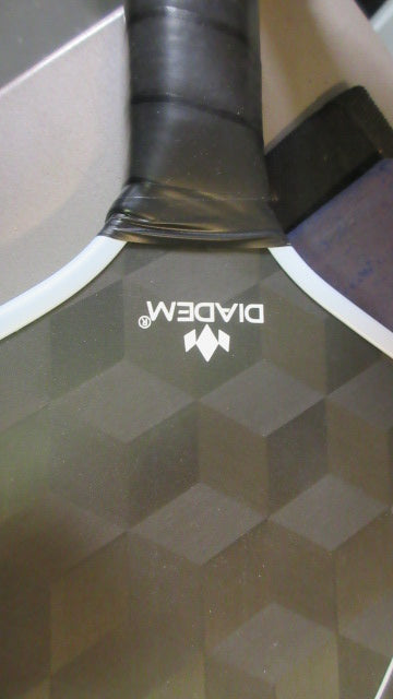 Used Diadem Edge 18K SP ( Speed Pro) Pickleball Paddle