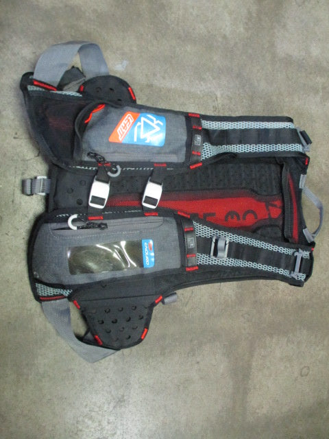 Load image into Gallery viewer, Used Leatt DBX Enduro WP Hydration Backpack (Does Not Include Water Bladder)
