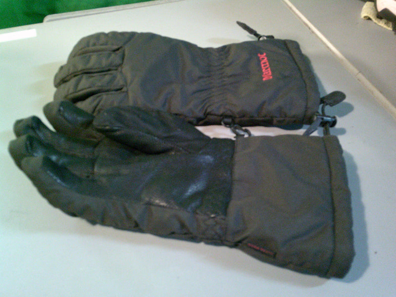 Load image into Gallery viewer, Used Women&#39;s Marmot Snow Gloves Size Small
