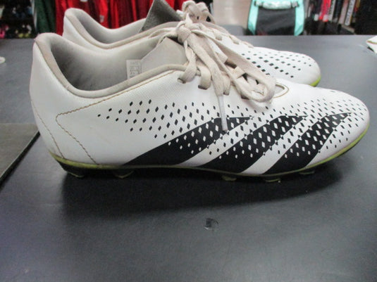 Used Adidas Predator Size 3.5 Soccer Cleats