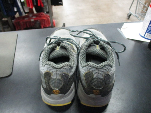 Load image into Gallery viewer, Used La Sportiva Hiking Shoes Size 8.5
