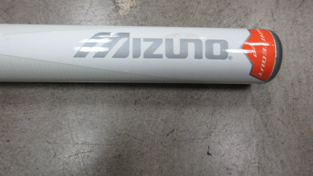 Load image into Gallery viewer, Used Mizuno Whiteout 33&quot; -8 Fastpitch USSSA Official Softball Bat
