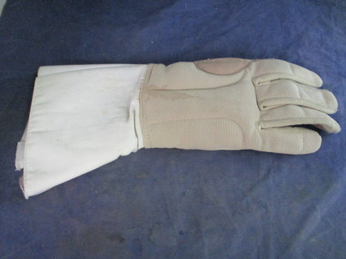 Used Absolute Fencing Glove Level 1 Right Hand Size Medium