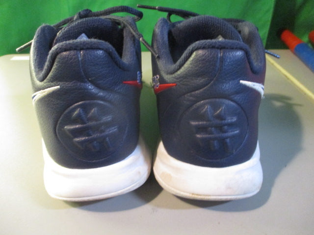 Load image into Gallery viewer, Used Nike Kyrie Irving Basketball Shoes Size 5
