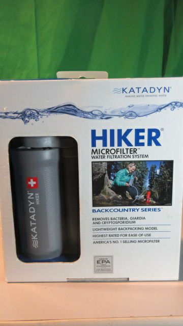 Load image into Gallery viewer, Katadyn Hiker Microfilter Water Filtration System
