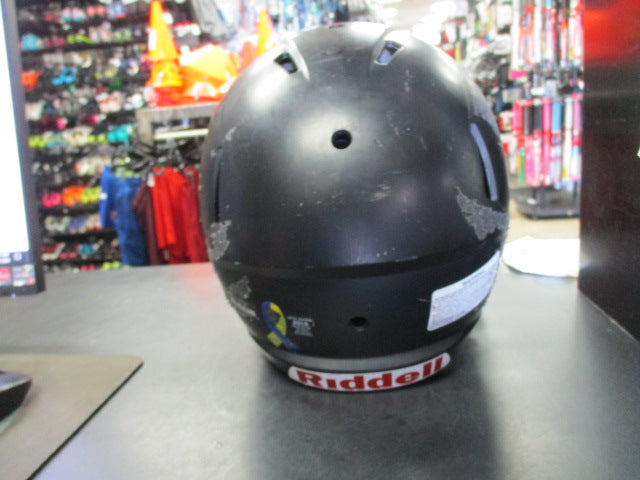 Load image into Gallery viewer, Used Riddell Victor All Size Football Helmet
