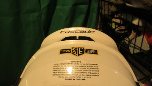 Load image into Gallery viewer, Used Cascade Adjustable Lacrosse Helmet  w/ Jaw Strap
