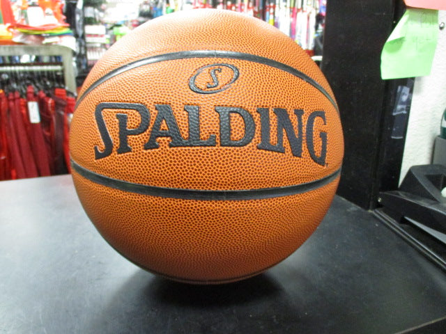 Load image into Gallery viewer, Used Mercury Spalding Area Exclusive 28.5 Basketball
