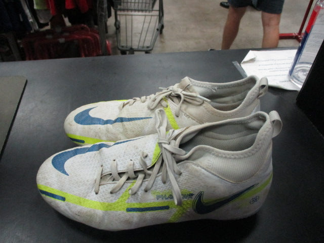 Load image into Gallery viewer, Used Nike Phantom GT Soccer Cleats Size 5 - Cleats Are Worn Down
